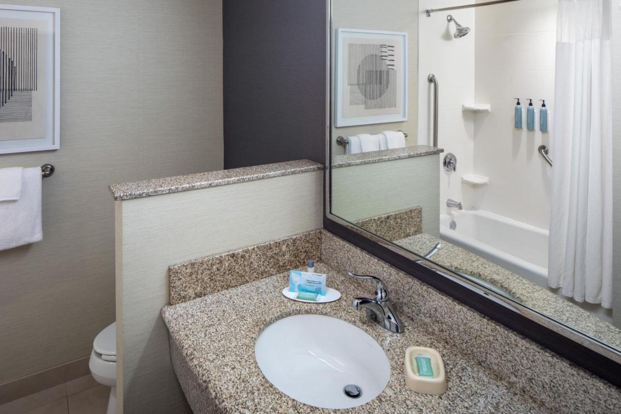 Courtyard By Marriott Charleston Downtown/Civic Center Hotel Luaran gambar